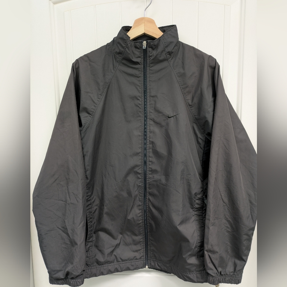 Nike Men's Charcoal Gray Windbreaker Jacket